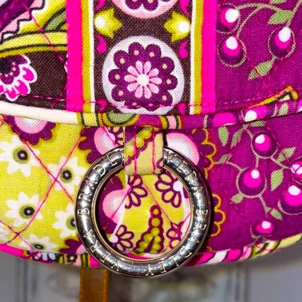 RETIRED PRINT VERA BRADLEY SMALL ADJUSTABLE CROSSBODY BAG VERY BERRY PAISLEY - Picture 2 of 5